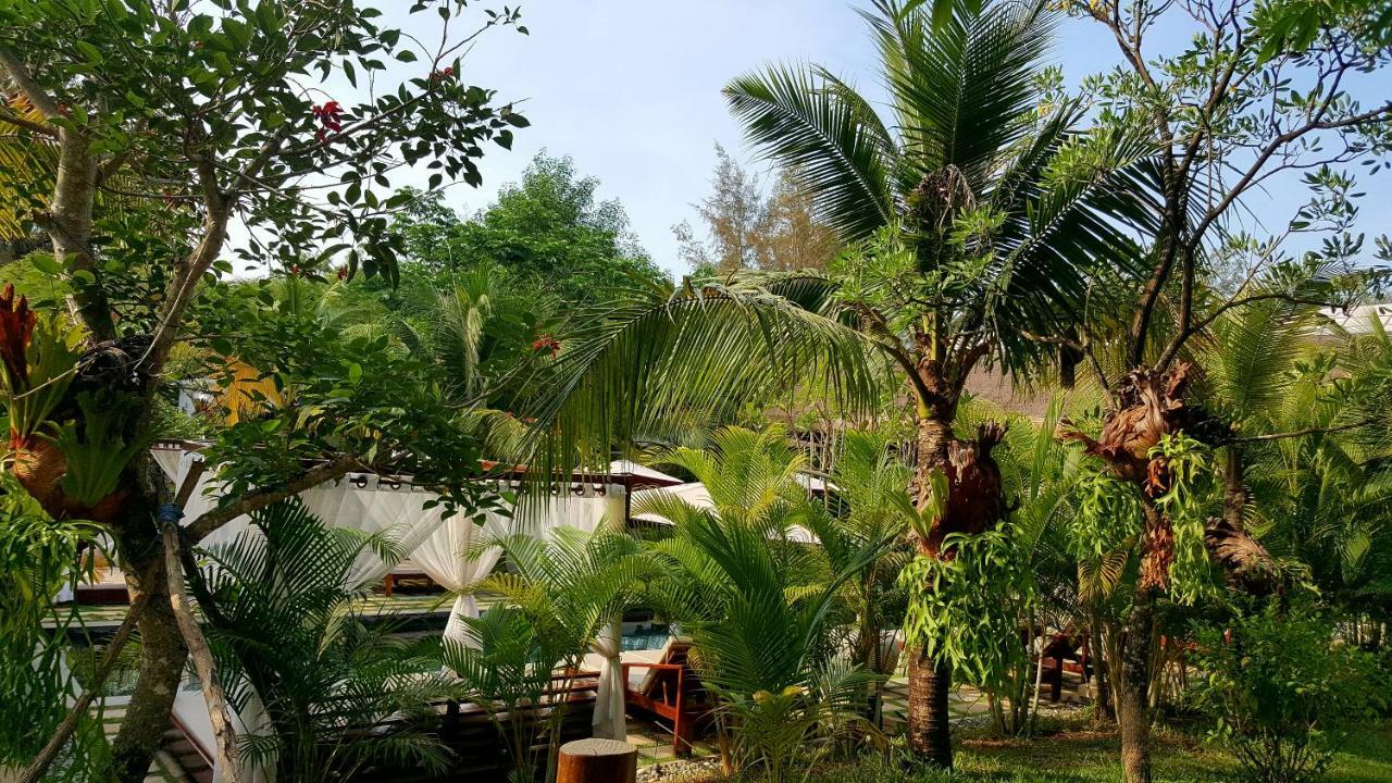 Sahaa Beach Resort Sihanoukville Buitenkant foto